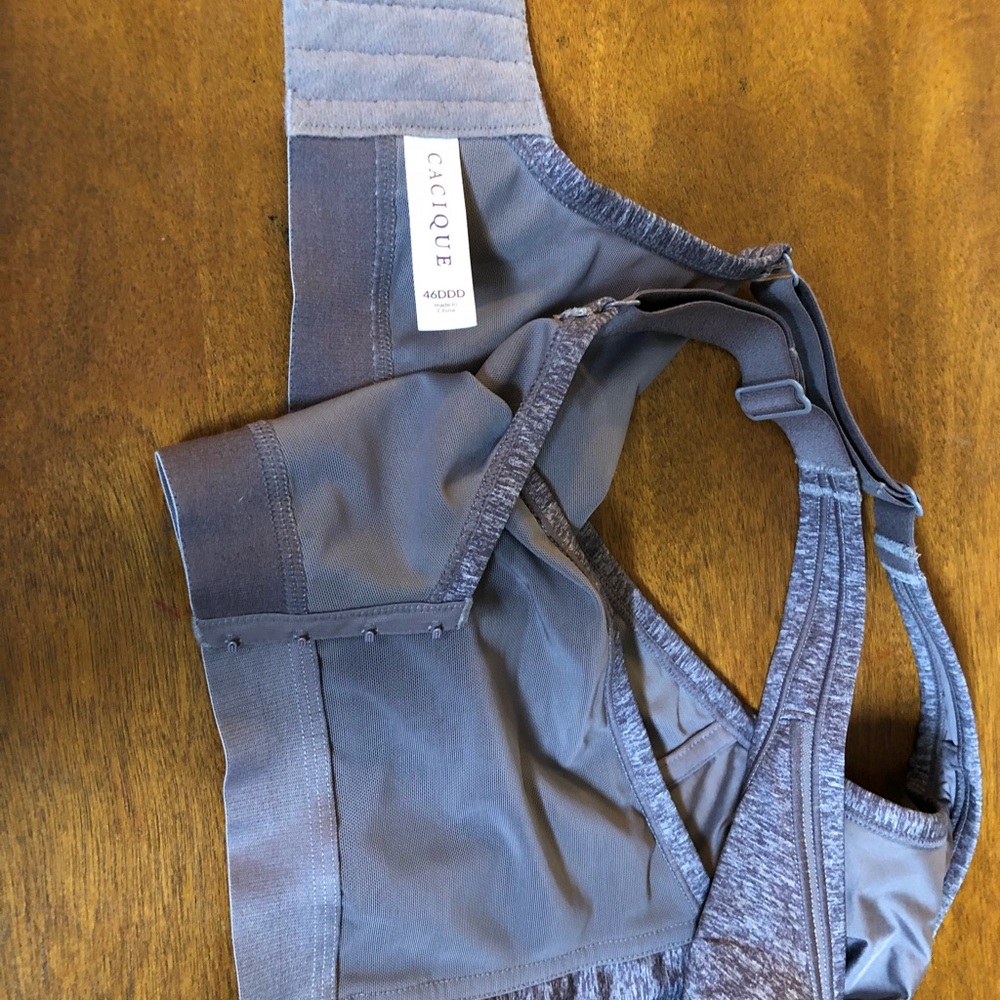 46ddd like new no underwire cacique bra